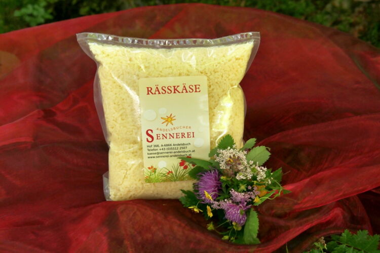 Rässkäse gerieben